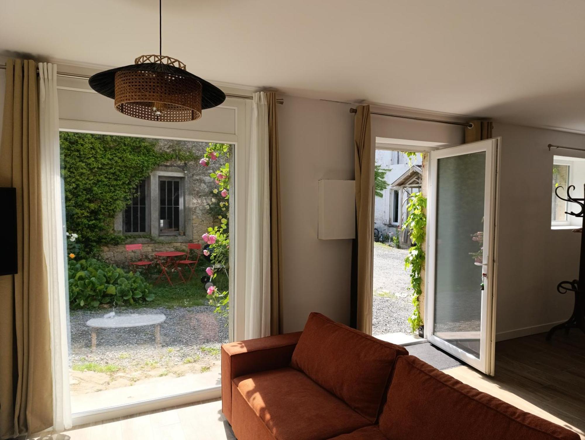 Maison Irondas Saint-Pierre-d'Aurillac المظهر الخارجي الصورة