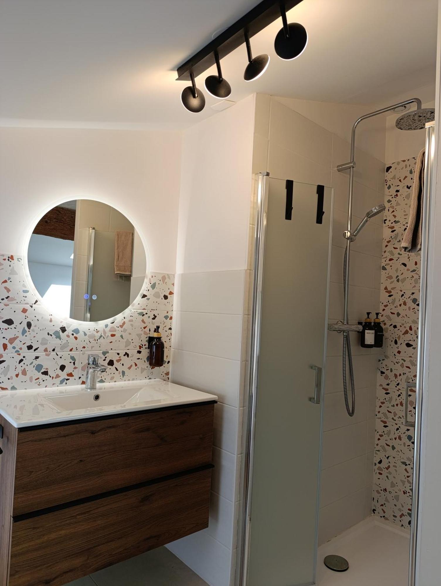 Maison Irondas Saint-Pierre-d'Aurillac المظهر الخارجي الصورة